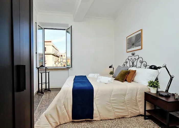 Piazza Capponi Lejlighed